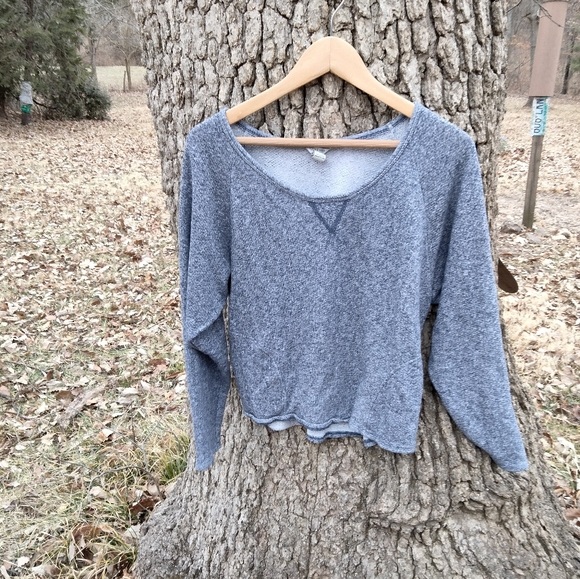 I love H 81 Tops - ⬇️Price Drop!⬇️I Love H81 fleece pullover in size L.